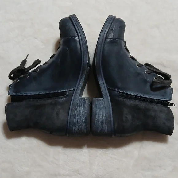 Naot Groovy Leather Boot, Women's Size 7